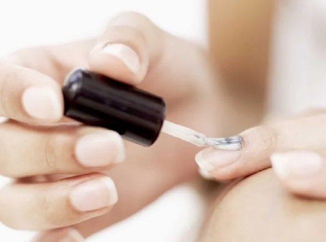 7 dicas para manter suas unhas fortes e bonitas