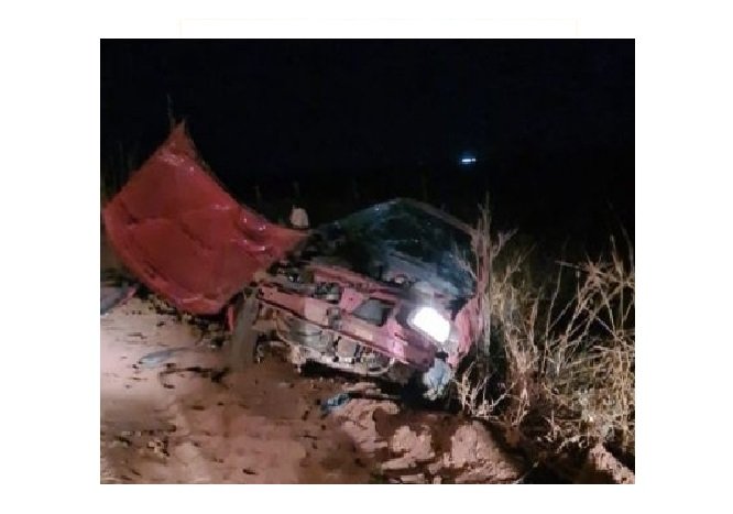 Peão de rodeio morre após carro capotar em rodovia