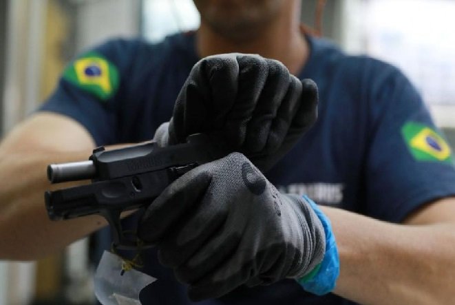 TJ julga ação para derrubar flexibilização de porte de arma de fogo em MT