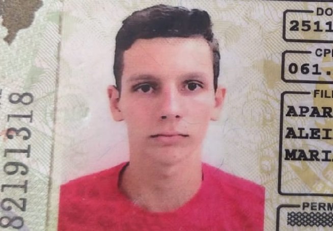 Motociclista invade pista contrária, bate de frente em Fiat Palio e morre em MT