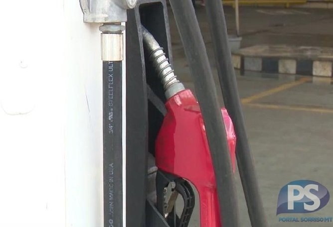 Petrobras anuncia redução de R$ 0,18 na gasolina para distribuidoras