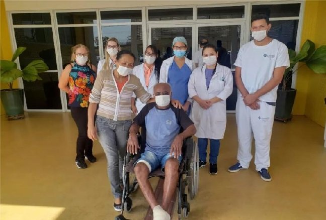 Motorista de caminhão que despencou no Portão do Inferno tem alta hospitalar