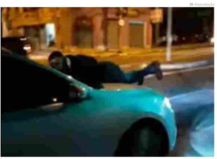 Ex-namorado em Colíder se agarra em carro para não perder a mulher, mas acaba preso.