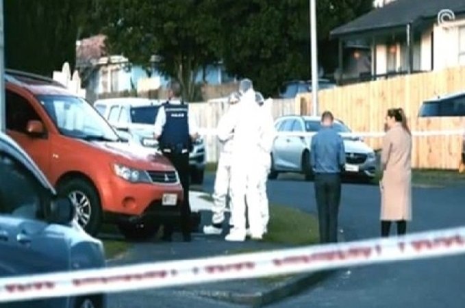 Corpos de crianças são encontrados em malas leiloadas