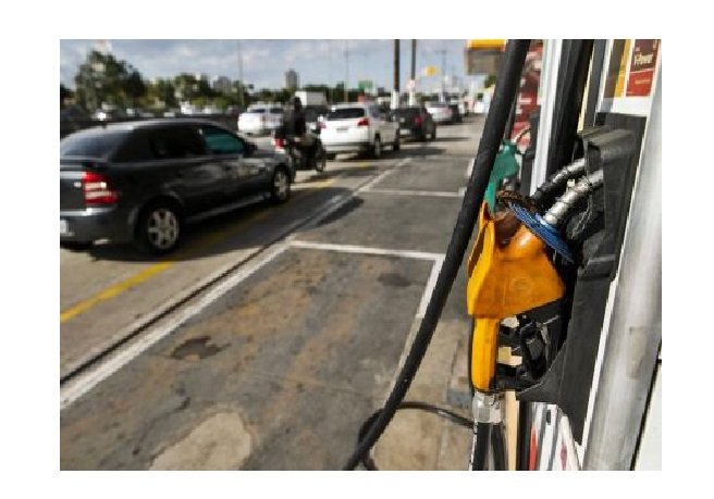 Gasolina já é encontrada a menos de R$ 5 em MT e outros estados