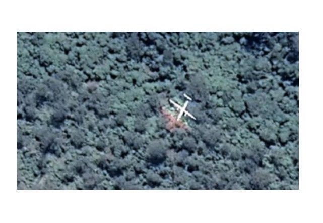 Avião fantasma é achado no meio de floresta pelo Google Maps