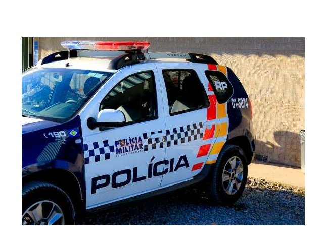 Jovem de 21 anos é baleado duas vezes durante discussão com o primo