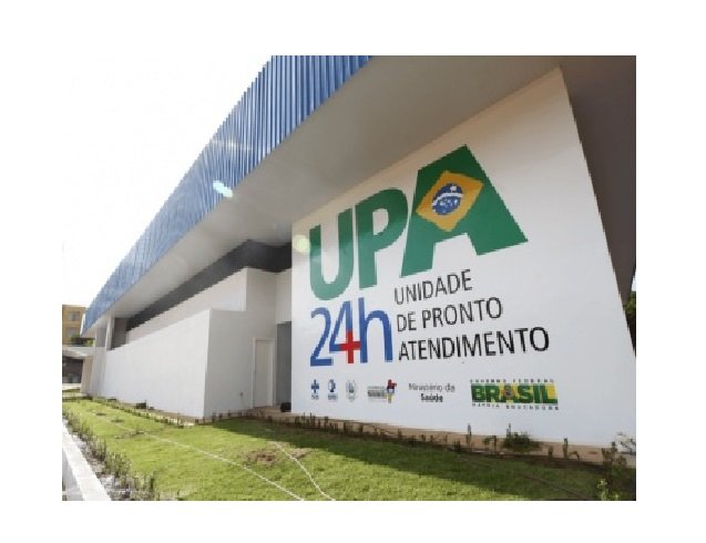 Homem bate em carreta parada é socorrido e morre no hospital