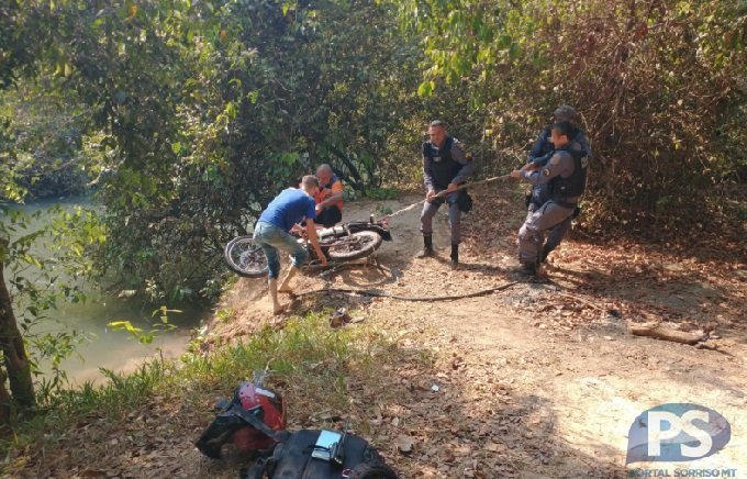 Moto de jovem assassinada em MT é encontrada