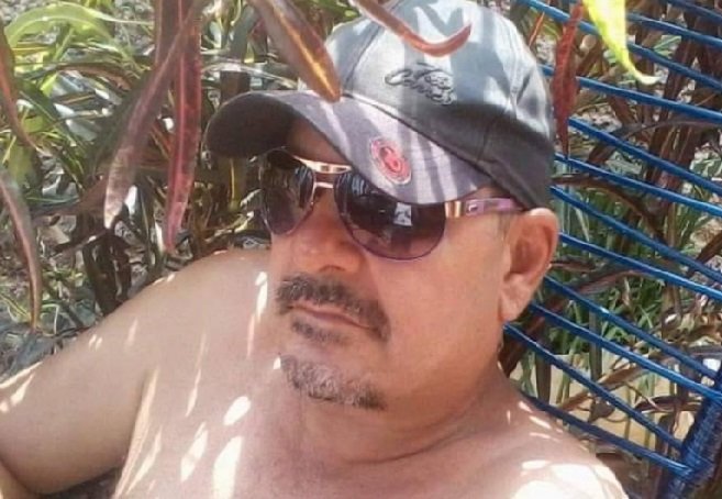 Homem morre com facada no peito; suspeito é preso dormindo