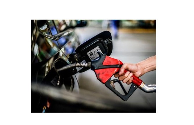 Petrobras reduz em R$ 0,25 o preço do litro da gasolina nas distribuidoras