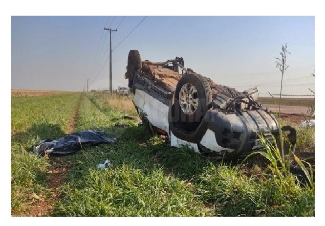 Motorista morre e mulher fica gravemente ferida após carro capotar na BR-163