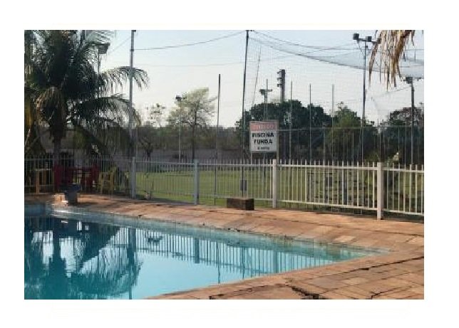 Bebê de um ano morre afogada em piscina de casa em MT