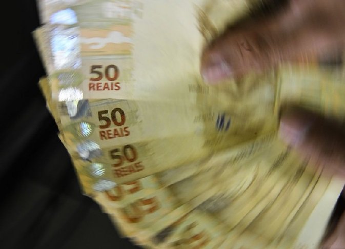 Poupança tem retirada líquida recorde de R$ 22,02 bilhões em agosto