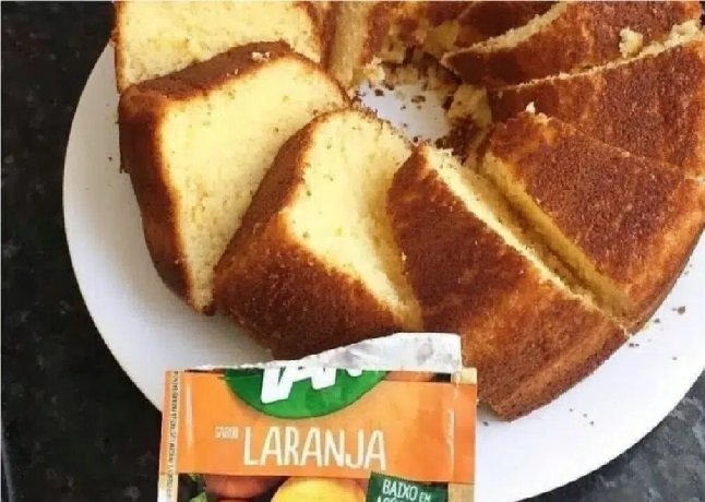 Bolo de laranja com suco em pó facinho e perfeito para um lanche