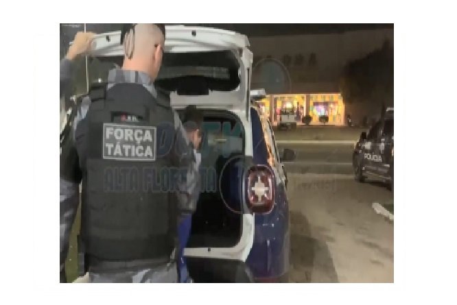 Mãe e padrasto são presos acusados suspeitos de abusar de criança em Alta Floresta