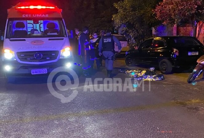 Homem arma emboscada para atual da ex-companheira e dispara pelo menos três vezes contra vítima