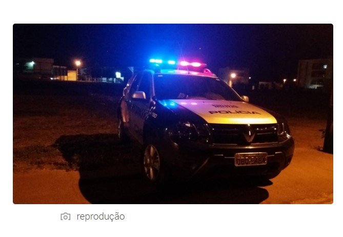 Caminhoneiro chama funcionária de posto de 'preta feia, vagabunda' e é preso em flagrante