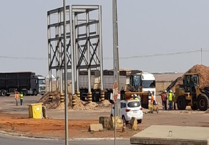 Briga entre funcionários deixa uma pessoa ferida em fábrica de etanol