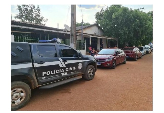 Mãe e dois filhos são resgatados de residência onde eram mantidos em cárcere privado em MT