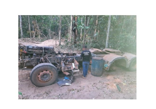 Polícia Civil de MT descobre desmanche e recupera carretas roubadas