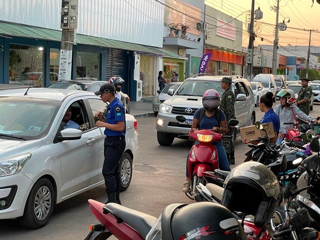 Em Colíder aconteceu o pit stop para arrecadação de brinquedos para festa das ‘Crianças na Caserna 2’. (Vídeo)