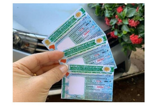 CNH vencida entre setembro e novembro de 2022 deve ser renovada até o dia 31 de dezembro
