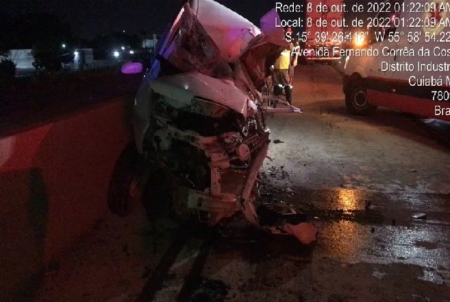 Policial militar morre em acidente entre veículo de passeio e caminhão na BR de MT