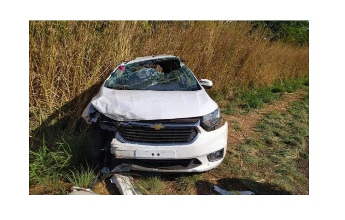 Mulher morre e outras 8 pessoas ficam feridas em acidente em estrada de MT