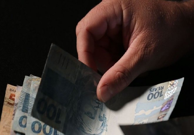 Abono salarial PIS/Pasep tem mais de R$ 357 milhões para serem sacados