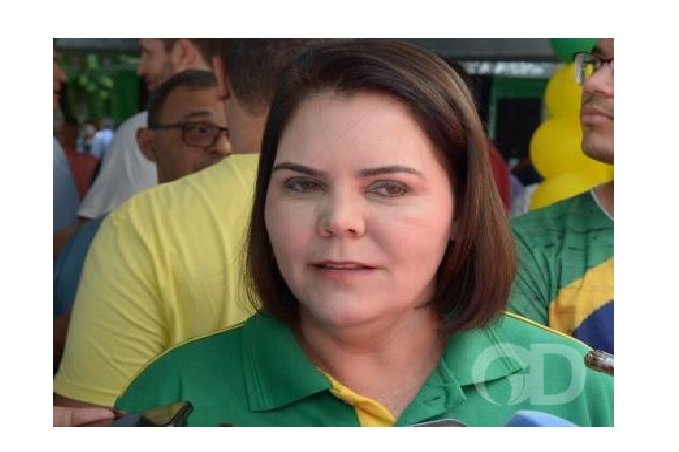 Juíza condena Coronel Fernanda por derramamento de santinhos