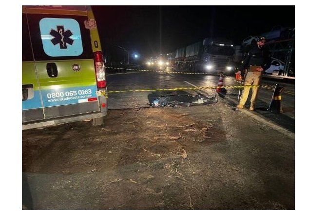 Motociclista morre em colisão com caminhão na rodovia de MT