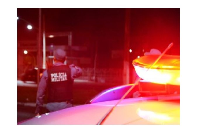 Menina se tranca em quarto após pai tocá-la nas partes íntimas