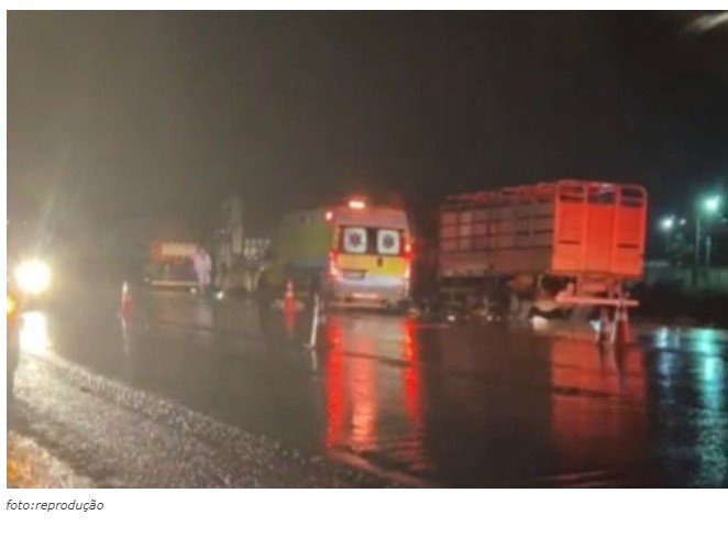 Empresário morre após bater em carreta parada durante protesto em rodovia de Mato Grosso