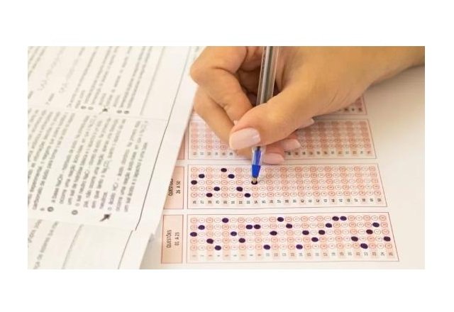 Câmara de Vereadores abre concurso com salários de até R$ 4 mil