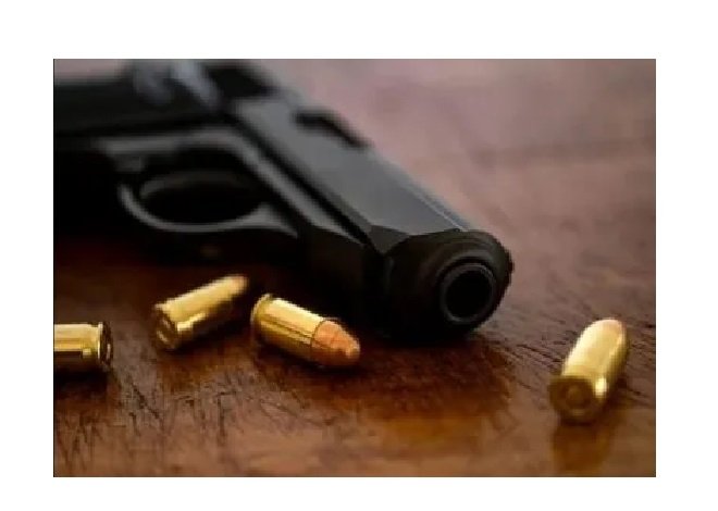 Bandido atira na própria perna ao roubar conveniência