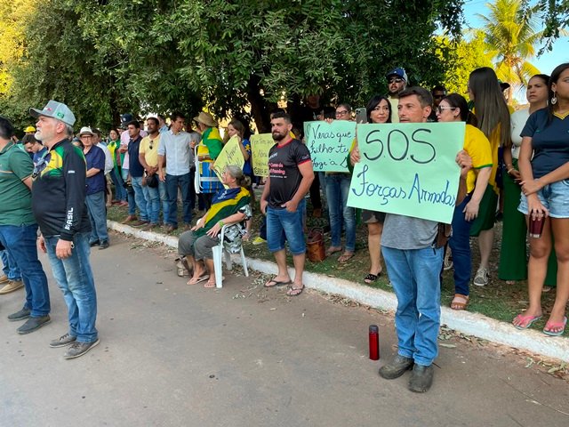 Movimento libera a MT-320 e acampa ao lado do TG de Colíder. (Vídeo)