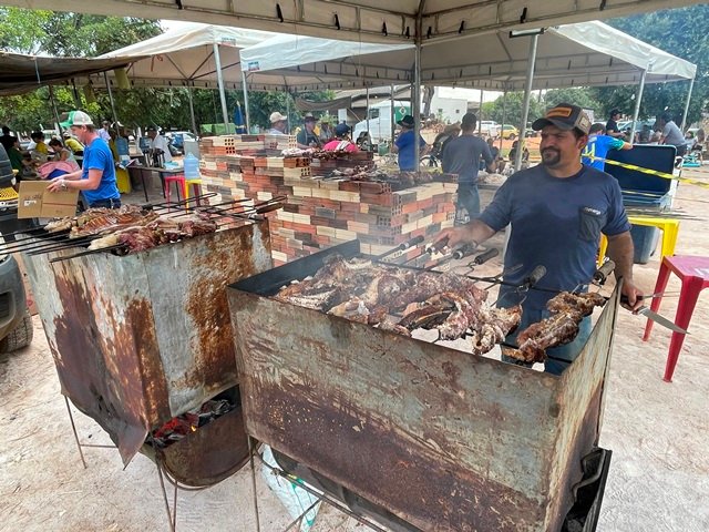 Manifesto dos moradores de Colíder vai promover um Costelão GRATUITO neste domingo.