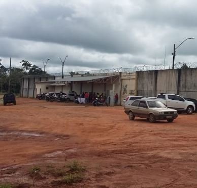 Agentes encontram mais 161 porções de drogas no presídio de Sinop e serras