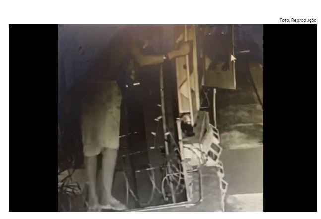 Vídeo flagra ação de “homem-aranha” em prédio da capital; veja