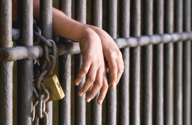 Jovem morador de Guarantã é preso em Colíder por quebrar medidas protetivas.
