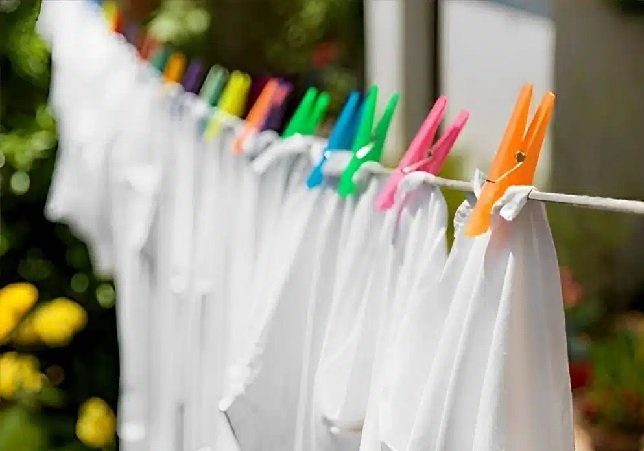 Clareador de roupas caseiro para desencardir seus panos de prato e meias sujas