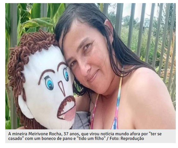 Brasileira que 'se casou' com boneco de pano diz que foi traída por ele