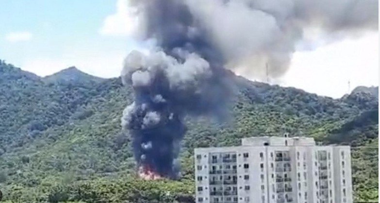 Incêndio atinge galpão dentro dos Estúdios Globo no RJ: 'Cidade cenográfica explodiu'