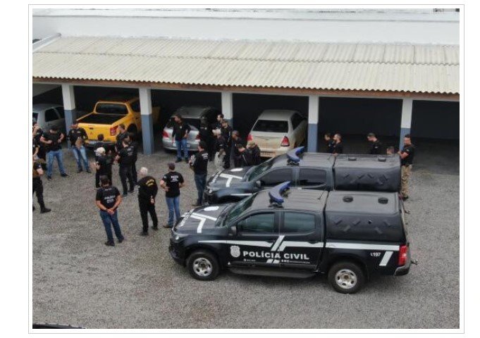 Operação desmonta 'lojinhas de drogas'; líder comanda tráfico da cadeia