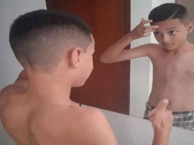 Menino morto asfixiado pelo amigo enviou mensagem para a avó: 'vou passar o fim do ano com você'