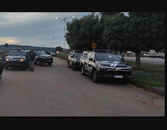 Polícia resgata criança separada da mãe por criminoso que desviava drogas apreendidas