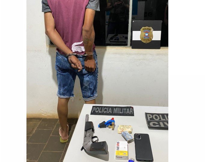 Jovem é preso pela PM de Itaúba por porte ilegal de arma de fogo