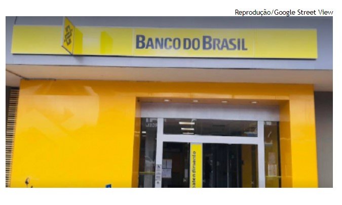 Mulher quebra porta de banco após não conseguir sacar dinheiro