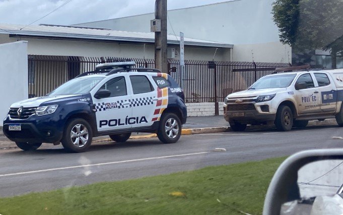 Bandido leva 30 armas de caça e pesca no Centro em cidade do interior de MT.